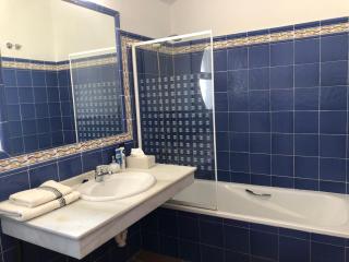 Charming 1 bedroom suite with shared kitchen next to Puerto Banus - Marbella - 2