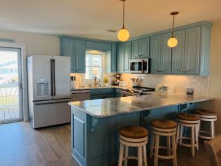 Salty Paradise home - Holden Beach - 3