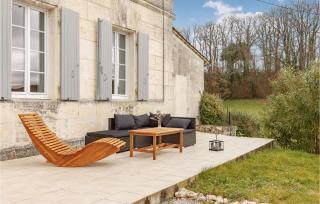 Awesome Home In Arthenac With Wifi - 7