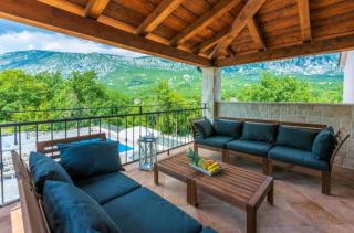 Amazing 4 bedroom villa with Swimming pool and WIFI, family frendly - Tribalj - 2
