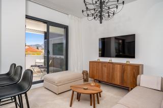 Beachclose apt with pool by Costarentals - Ref 22 - 2