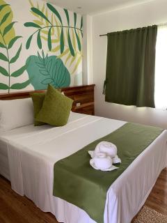 ROYAL SUITES - PORT BARTON - 2