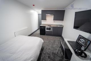 FREE PARKING Cosy Studios close to city and QE and UOB! - Birmingham - 8