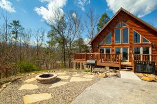 Mystic Mountain Cabin View Grill Fire Pit - Gatlinburg - 7