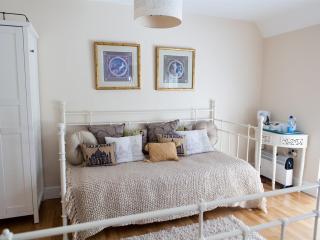 Birch House Bed & Breakfast - Weymouth - 2