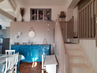 Maison de charme à Lendou-en-Quercy avec vue sur la montagne - Montlauzun - 3