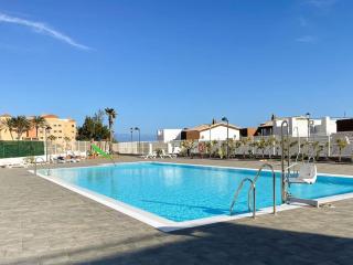 Sunny Luxury Apartment with two great sunny - level terraces, two swimming pools, in a new complex Pueblo Majorero, close to Fuerteventura Golf Club, next to the beach , Atlantico Shopping Mall and casino in Caleta de Fuste - 7
