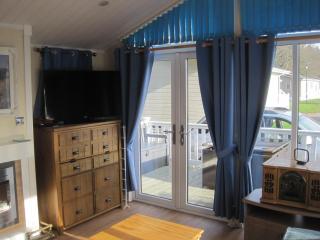 Violet 28 Oakdene Forest Park - 7