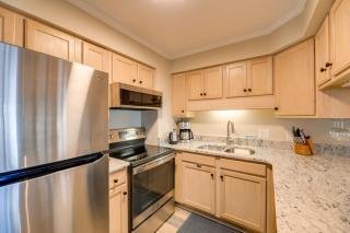 Emerald Isle Vacation Rental with Resort Pool! - Emerald Isle - 1
