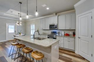 Chic Navarre Getaway with Large Yard 4 Mi to Beach! - 4