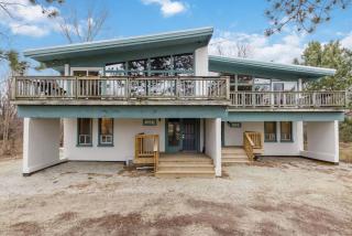 3 Level Ski Chalet 7BR w Deck, Sauna & Ping-Pong! - Blue Mountains - 8