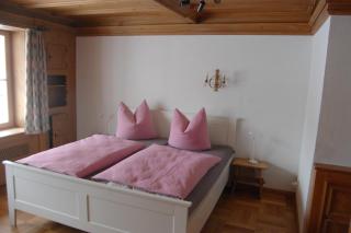 Barrierefreie 3-Zi.-Ferienwohnung mit Gartenzugang in ruhiger, zentrumsnaher Lage - Oberammergau - 8