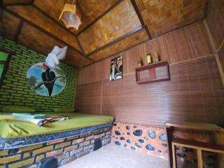 Lucky Bamboo'Bungalows-Resto and Orangutan Jungle Trekking Tours - Bukit Lawang - 3