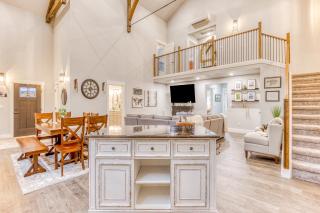 The Tree Cabin, Pleasant Pines, & Cozy Casita - Welches - 5