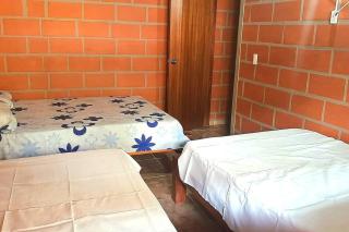 Casa de Campo vía El Peñol Guatapé - 2