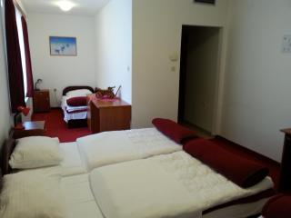 Hotel Mirni Kutak - Otočac - 4