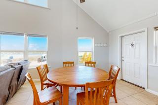 Ranch Beach House by Meyer Vacation Rentals - Gulf Shores - 3