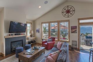 LakeView Landing #16 with Carriage House - Chelan - 3