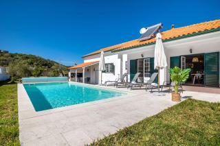 Villa Coral - Private Large Pool & Garden - Famalicão - 4