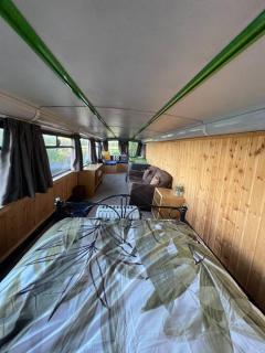 The Green Bus and the lodge - Woodstock - 4