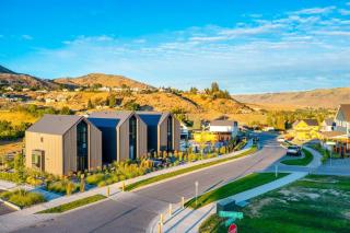 Golden Hour #300 - 5