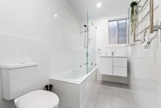 Byng Cottage - Close to town - Neat & Tidy - Orange - 6