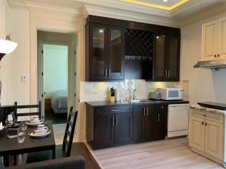 Private cozy suite near Dyke and Fisherman's Wharf - 0