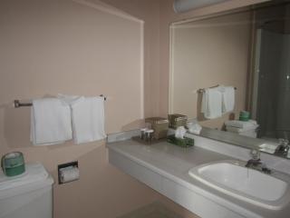 Ramada Limited 100 Mile House - One Hundred Mile House - 5