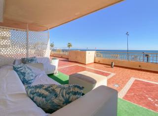 the best beachfront apartment - 9