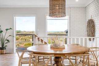 Surfers Reserve Beachfront - WIFI- Family friendly - Middleton - 0