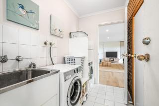 Surfers Reserve Beachfront - WIFI- Family friendly - Middleton - 4