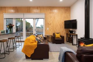 Readers Rest - Clunes - 1