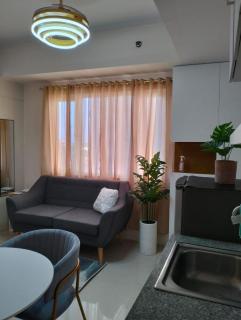 Flexi Unit 1BR or 2BR convertible at South Residences Las Pinas - Manila - 9