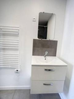 SUPER Studio Tout équipé WIFI 2PERS - Saint-Quentin - 2