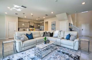 NEW! Luxury Solterra Resort Home, Disney World Family Retreat Vacation - Davenport - 3