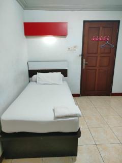 Hotel Riverside Manado - Manado - 3