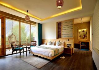 Stone Hedge Hotel - 4