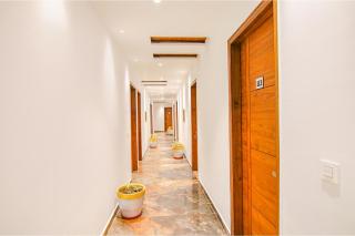 FabHotel Prime Royal Maple - 2