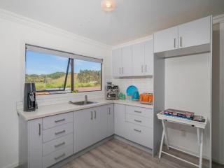 Opito Sea'scape - Opito Bay Holiday Home - Opito Bay - 2