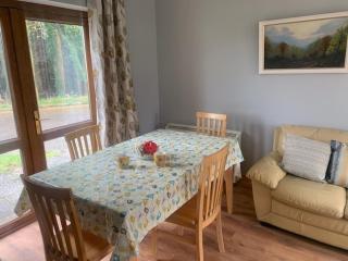 No 14 Holiday Village House, Sneem, 4 bedrooms - 2