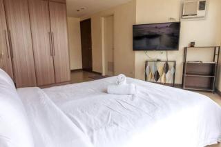 Cozy 2-bedroom in The Venice Luxury Residences - Manila - 6