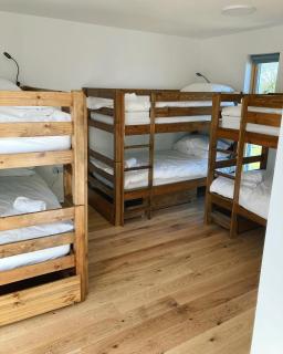 New Town Hall Bunkhouse - 8