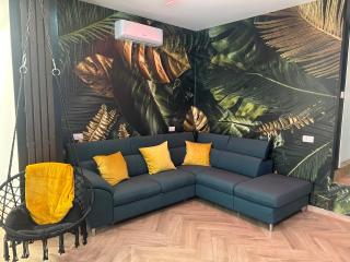 House Twenty - Five - 2