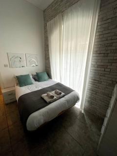 Charming 1BR just off Main Street prime location - Gibraltar - 8