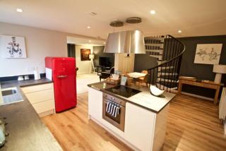 Converted Countryside Barn - 2