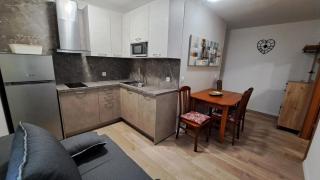 Apartment ŠTIZ by the sea with an organized beach - Betina - 6