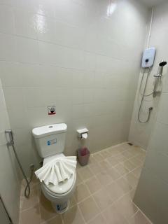 L&P Guesthouse - Kata Beach - 1