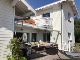 Villa Boisée avec Piscine et Jardin, Proche Commerces et Plage, WiFi Inclus à Arcachon - FR-1-374-55 - Arcachon - 2