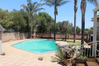 Swartbessie Geusthouse - Krugersdorp - 5