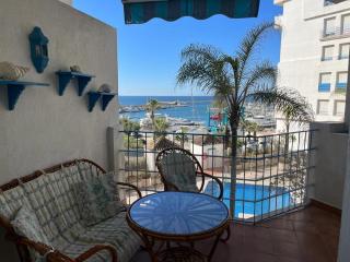 Lyrioshomes Precioso Apartamento Puerto de Estepona - Estepona - 6